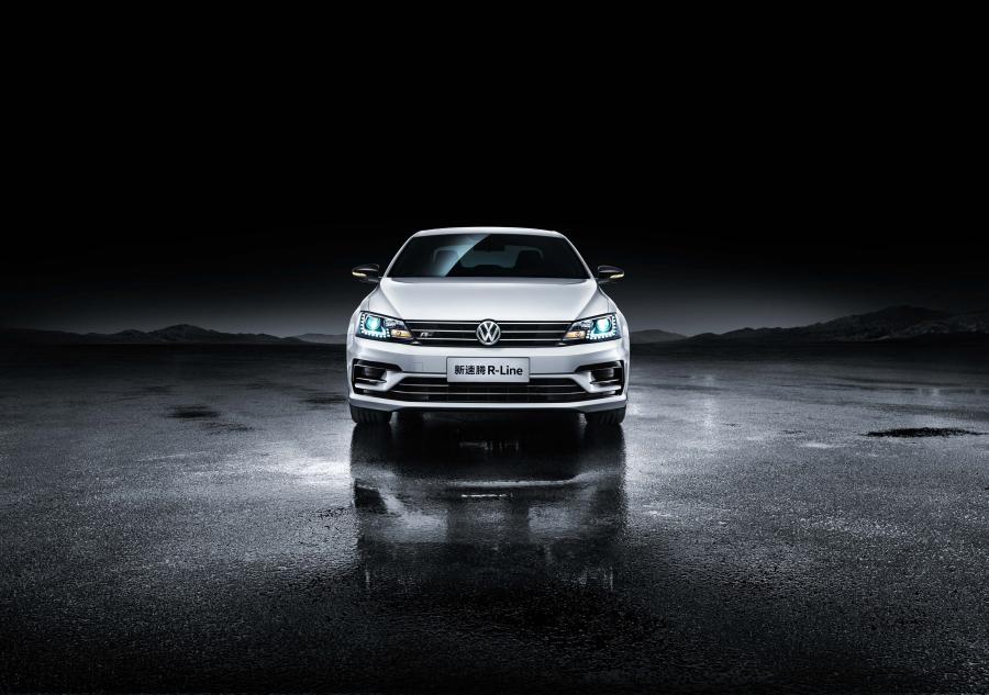  Volkswagen Sagitar R-Line 2016 года  (фото 5 из 5)